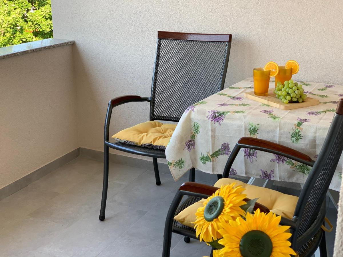 Apartments Fortuna Biograd Na Moru Exterior photo