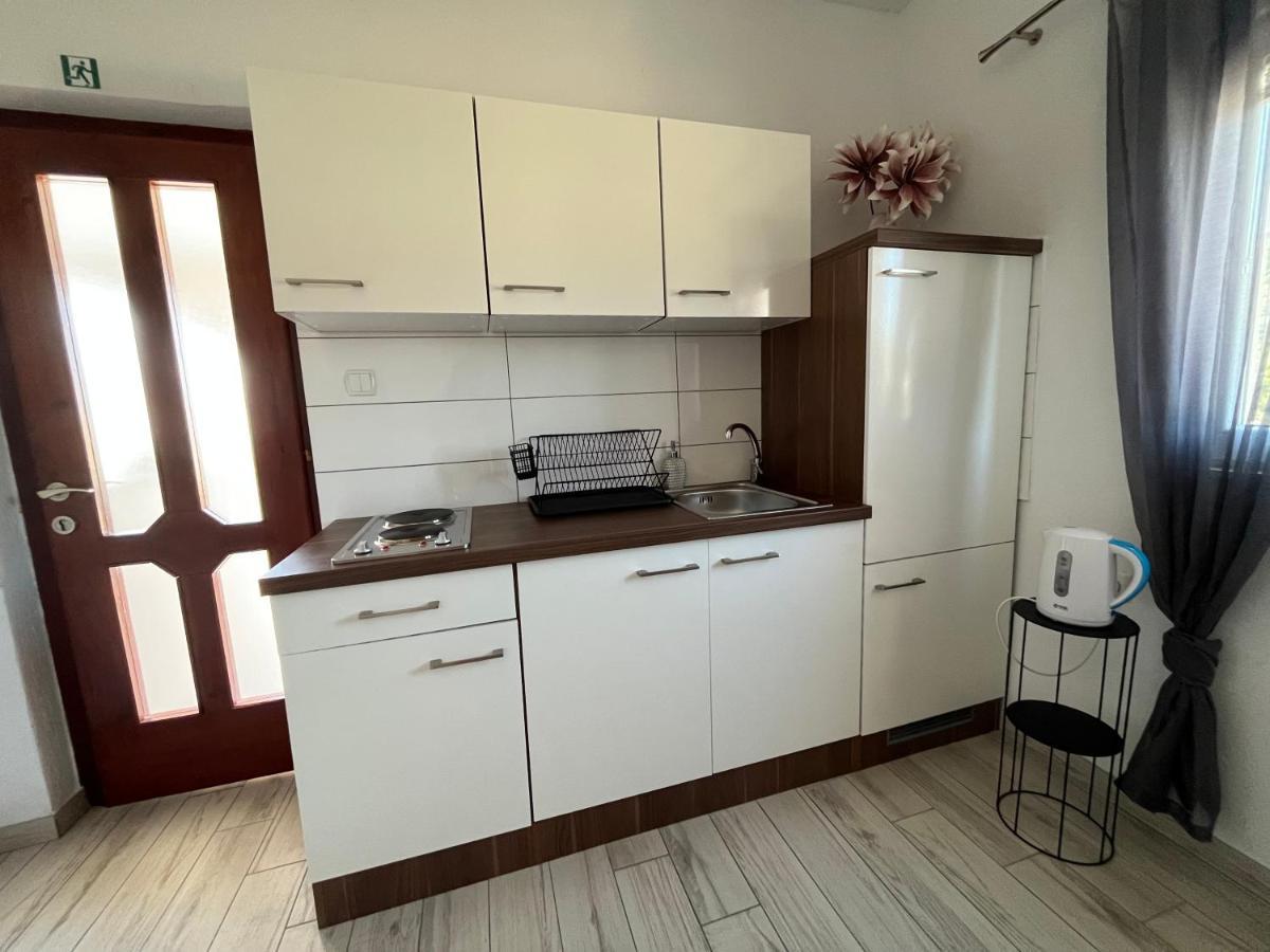 Apartments Fortuna Biograd Na Moru Exterior photo